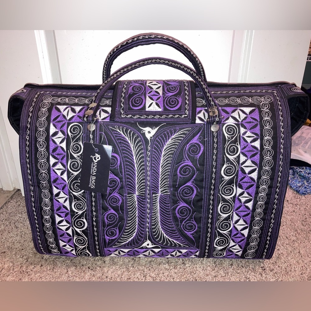 Banda Bags- Weekender. Discontinued Colors-BNWT